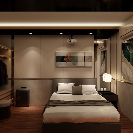 M&H Hotel Хошимін Екстер'єр фото