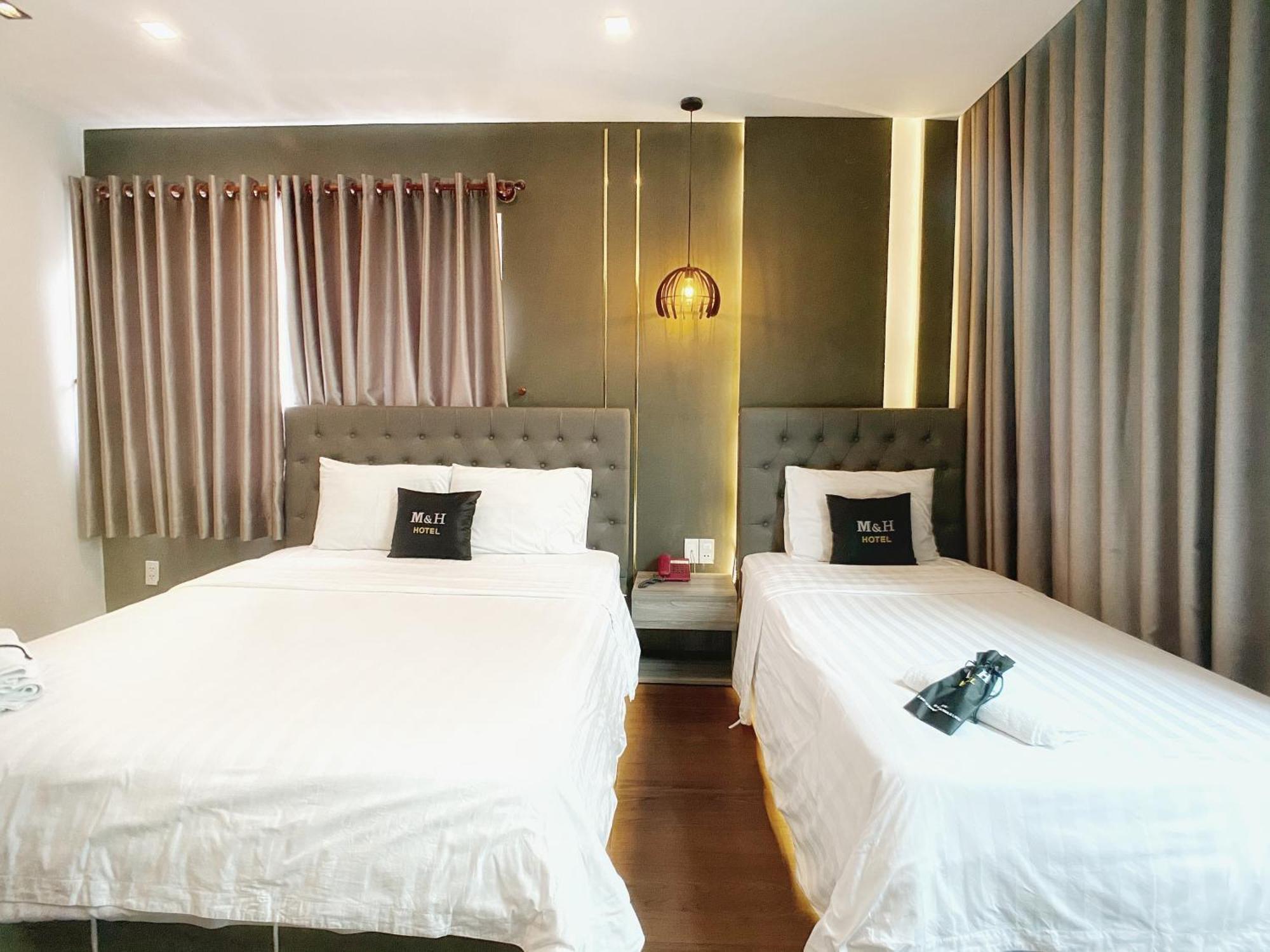 M&H Hotel Хошимін Екстер'єр фото