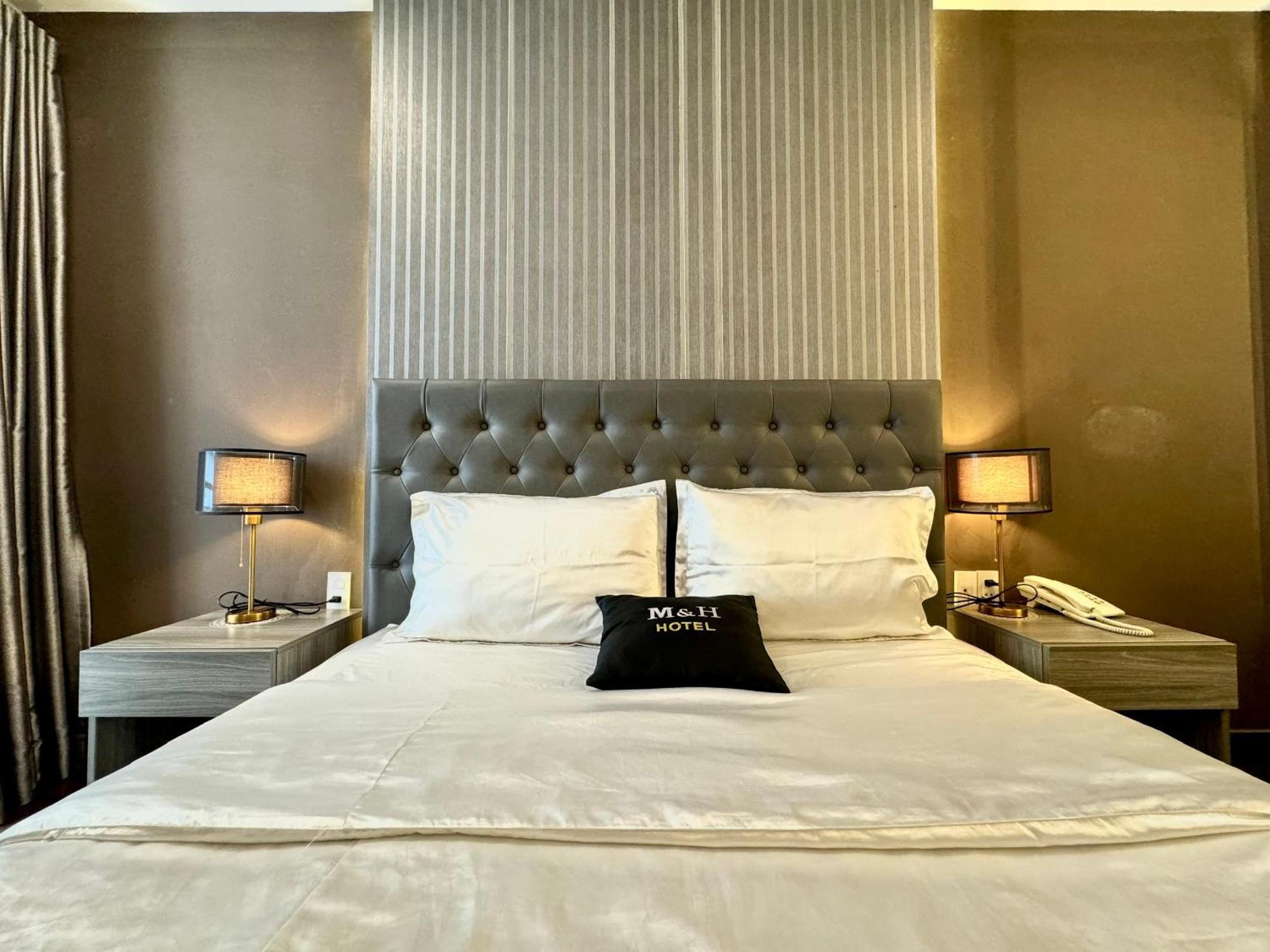 M&H Hotel Хошимін Екстер'єр фото