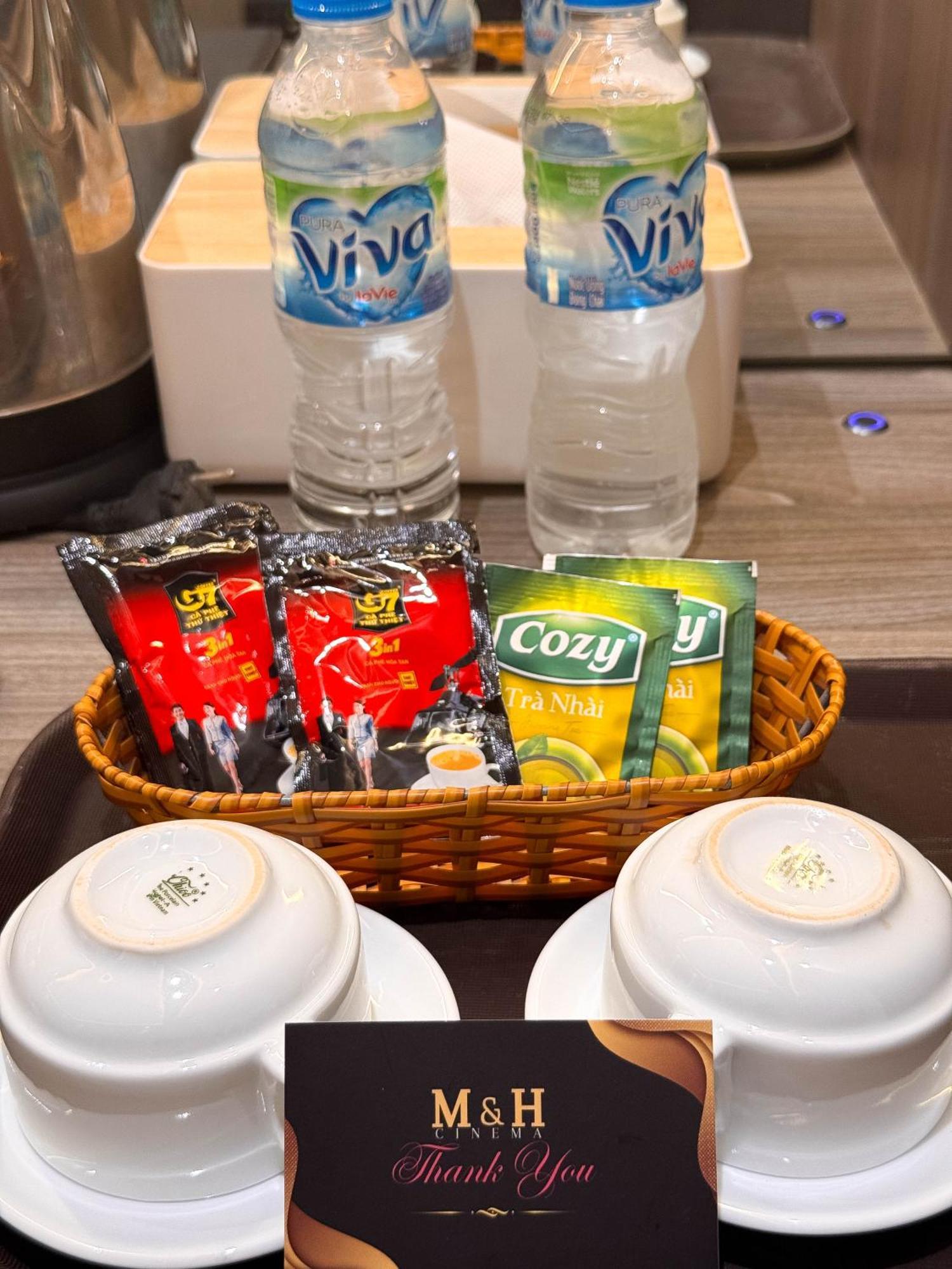 M&H Hotel Хошимін Екстер'єр фото