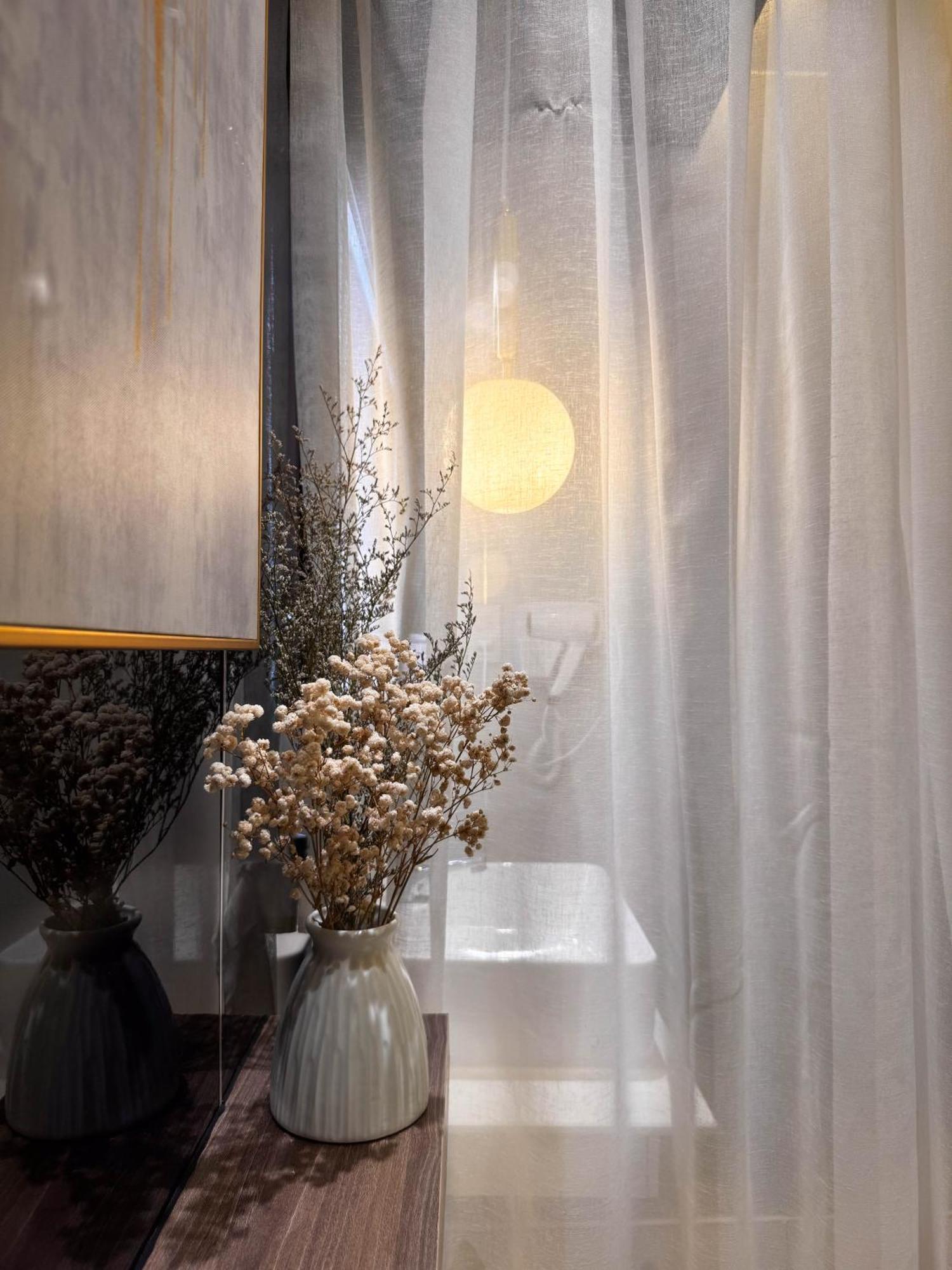 M&H Hotel Хошимін Екстер'єр фото