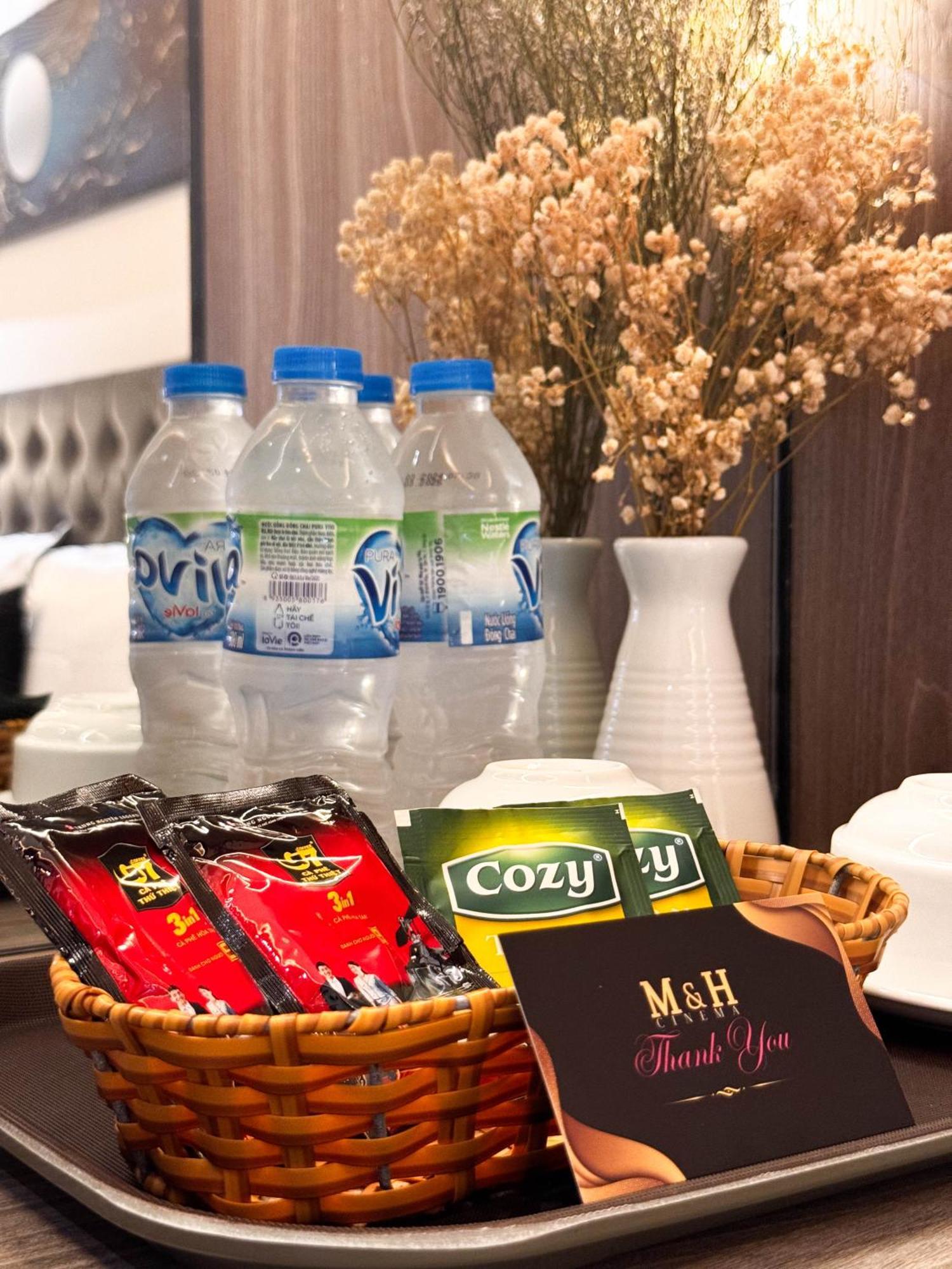M&H Hotel Хошимін Екстер'єр фото