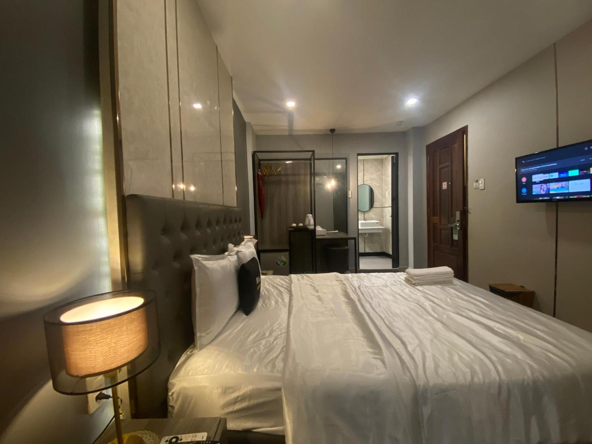 M&H Hotel Хошимін Екстер'єр фото