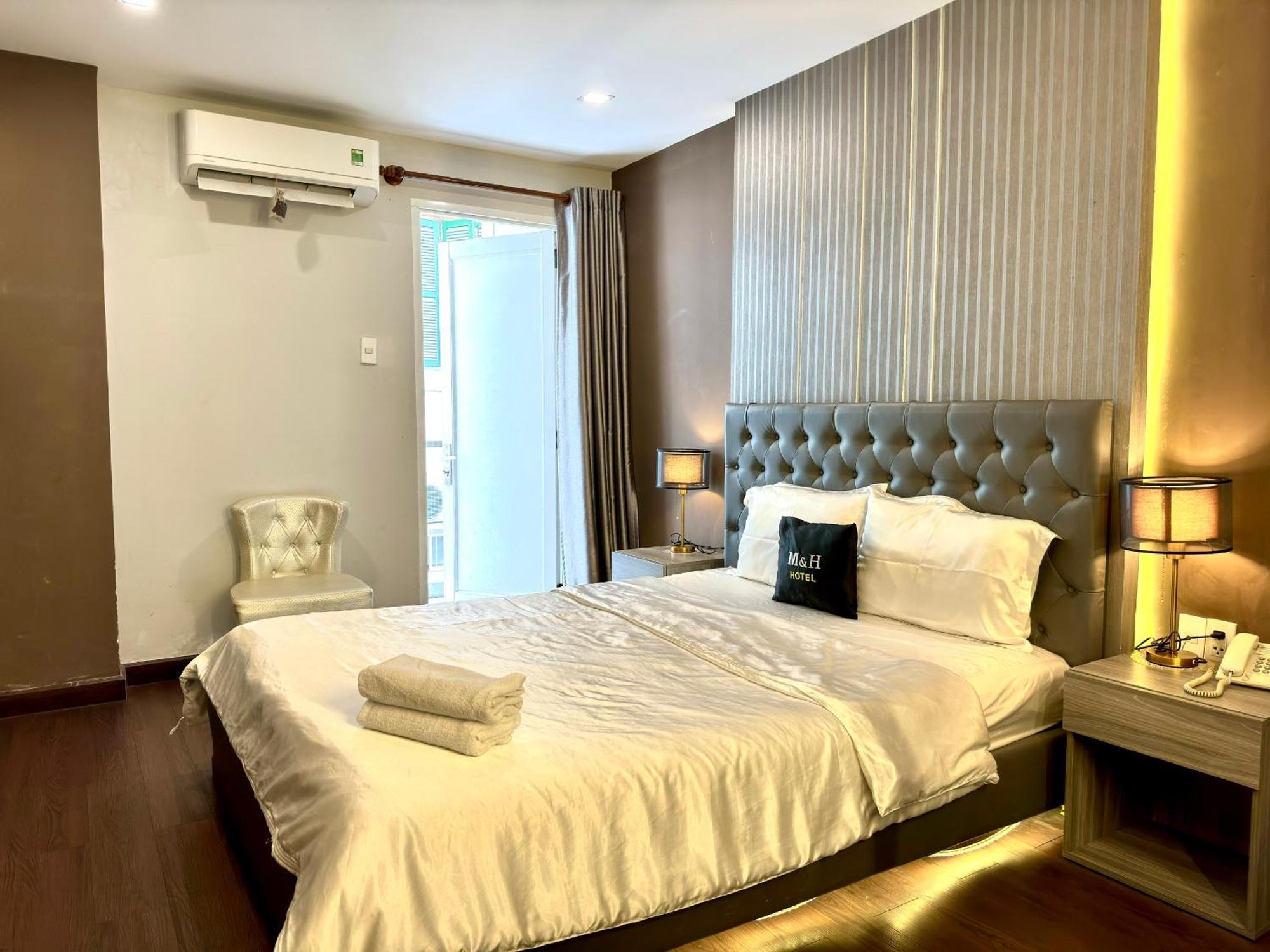 M&H Hotel Хошимін Екстер'єр фото