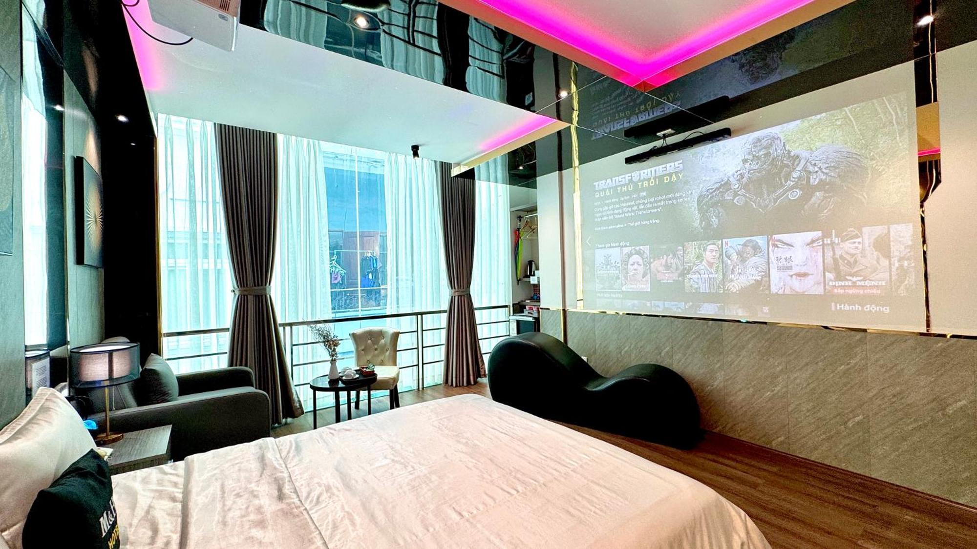 M&H Hotel Хошимін Екстер'єр фото